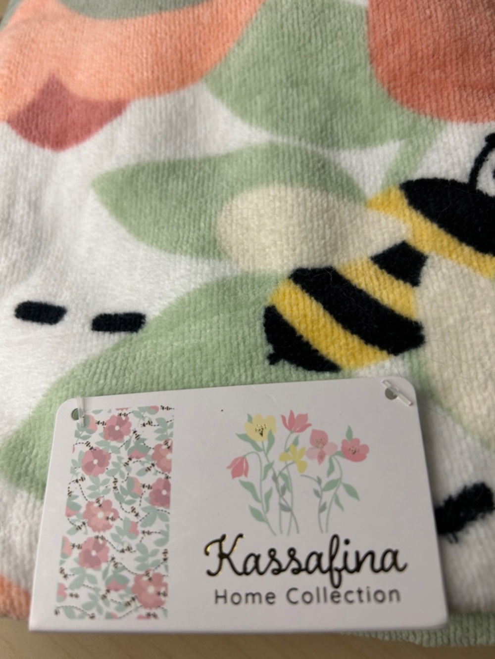 Kassafina Coral & Green Bee Print Bath Towel